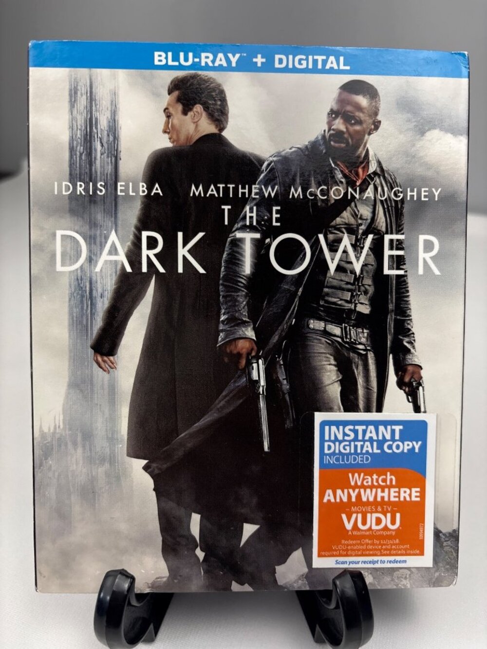 The Dark Tower Blu-Ray + Digital Movie Idris Elba Matthew McConaughey Action